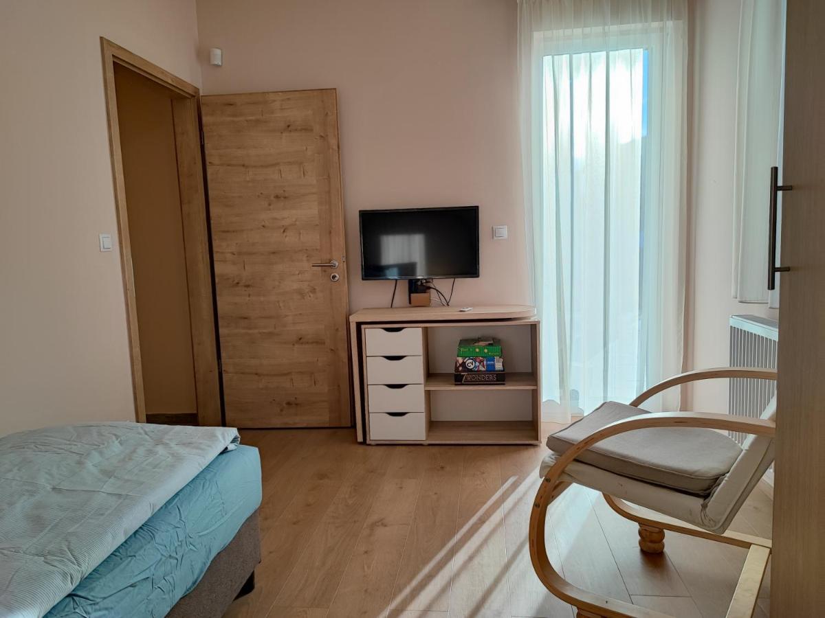 Ferienwohnung White Column House Diosd Exterior foto